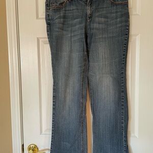 👖 Liz & Co Bootcut Jeans | Stretch Denim | Comfy Classic Vibes